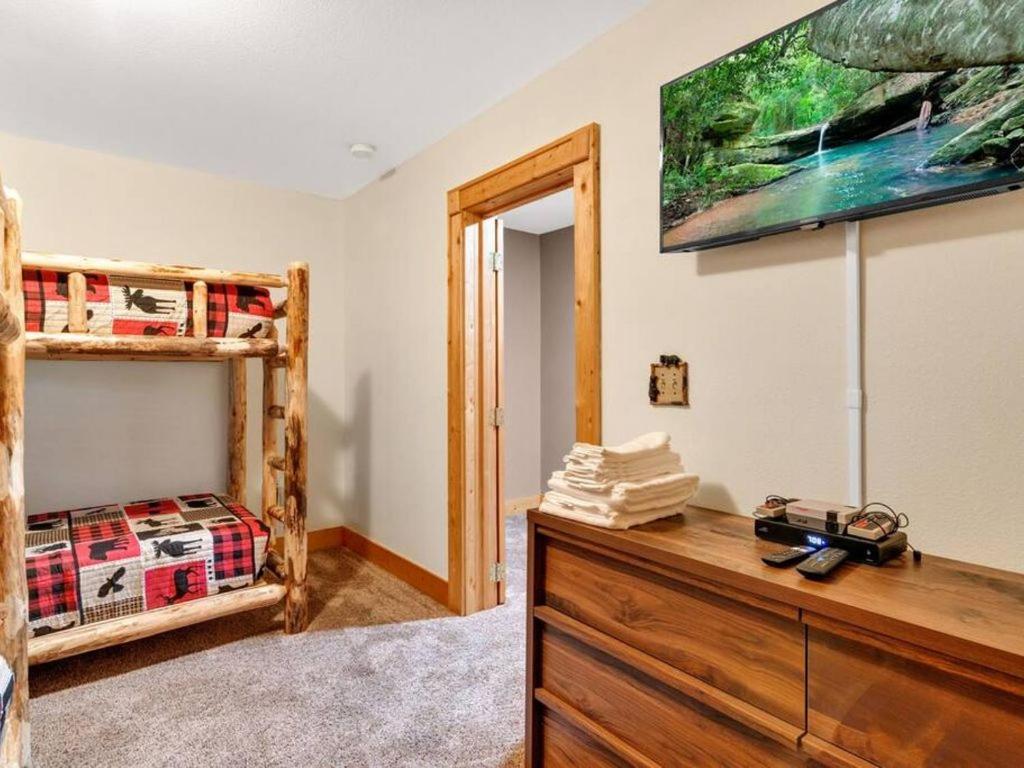 Soco Serene Cabin In The Heart Of Maggie Valley Bagian luar foto