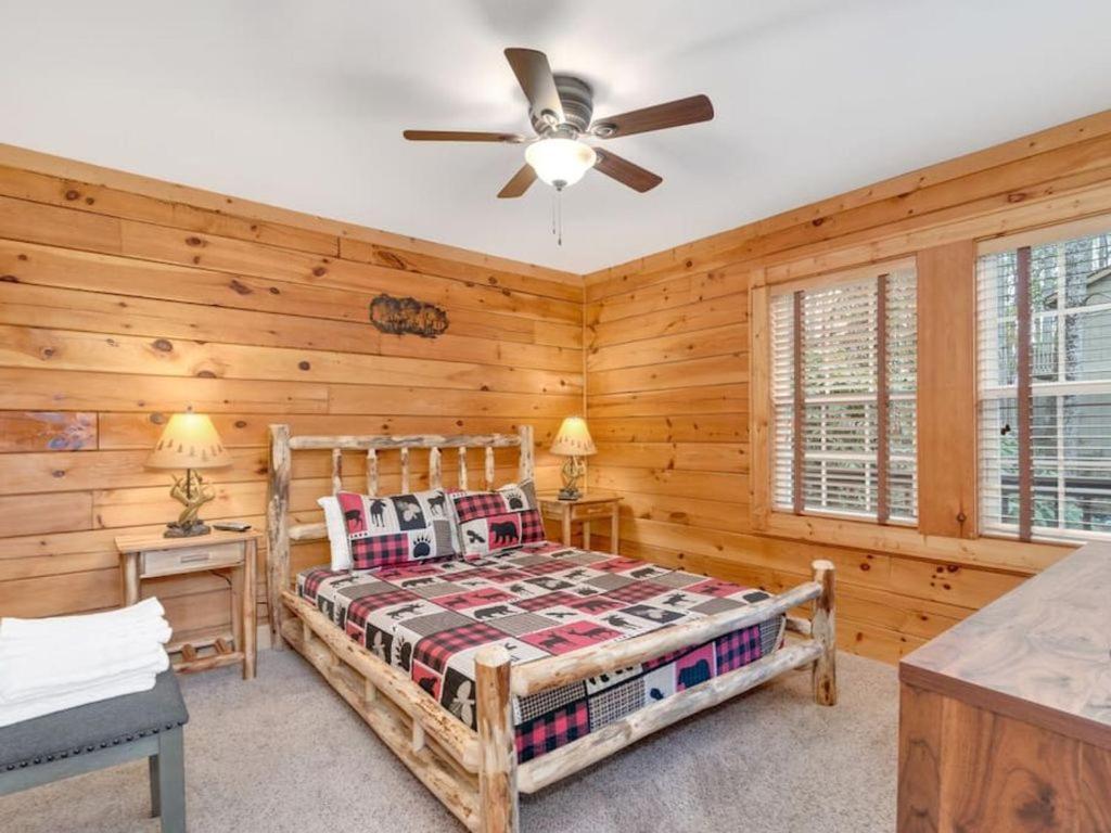 Soco Serene Cabin In The Heart Of Maggie Valley Bagian luar foto